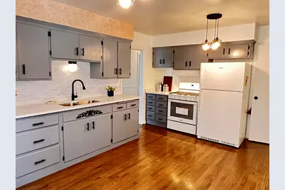 5315 W Portage Ave, Milwaukee, WI 53223 - Photo 7