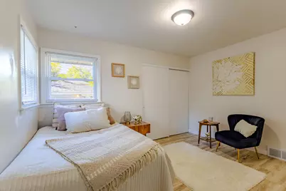 5709 N 93rd St, Milwaukee, WI 53225 - Photo 17