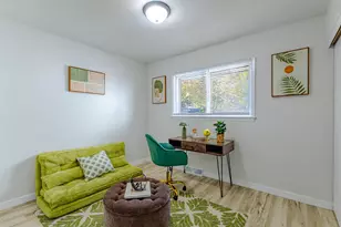 5709 N 93rd St, Milwaukee, WI 53225 - Photo 19