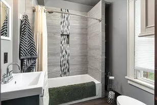 307 E Broadway St, Viroqua, WI 54665 - Photo 9