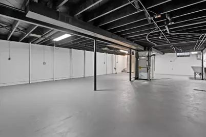 4265 S 22nd St, Milwaukee, WI 53221 - Photo 21