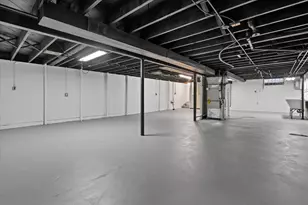 4265 S 22nd St, Milwaukee, WI 53221 - Photo 21