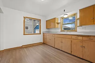 4265 S 22nd St, Milwaukee, WI 53221 - Photo 3