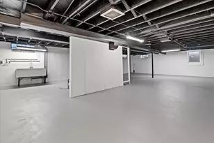 4265 S 22nd St, Milwaukee, WI 53221 - Photo 19