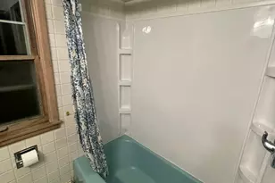 4265 S 22nd St, Milwaukee, WI 53221 - Photo 11