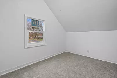 4265 S 22nd St, Milwaukee, WI 53221 - Photo 15