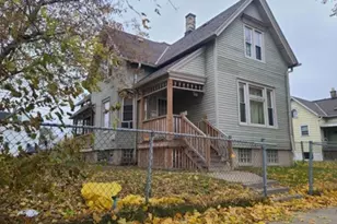 1937 N 20th St, Milwaukee, WI 53205 - Photo 1