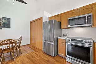 9322 W Loomis Rd, Franklin, WI 53132 - Photo 9