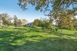 9322 W Loomis Rd, Franklin, WI 53132 - Photo 25