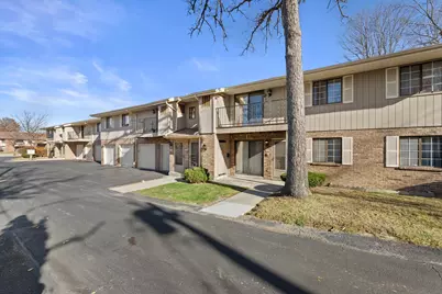 8129 W Oklahoma Ave, Milwaukee, WI 53219 - Photo 23