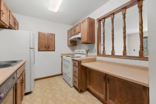 8129 W Oklahoma Ave, Milwaukee, WI 53219 - Photo 7