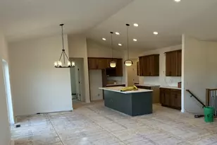 438 Sandstone St, Slinger, WI 53086 - Photo 9