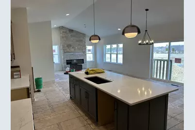 438  Sandstone St, Slinger, WI 53086 - Photo 7