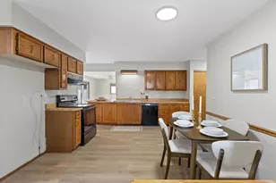 8965 N 86th St, Milwaukee, WI 53224 - Photo 17