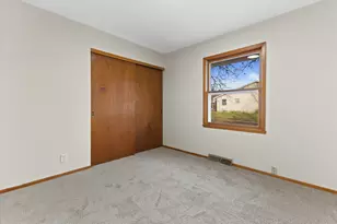 8965 N 86th St, Milwaukee, WI 53224 - Photo 11