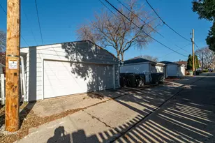 1821 E Euclid Ave, Milwaukee, WI 53207 - Photo 23