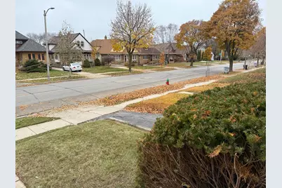2436 N 60th St, Milwaukee, WI 53210 - Photo 11