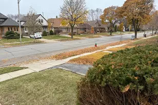 2436 N 60th St, Milwaukee, WI 53210 - Photo 11