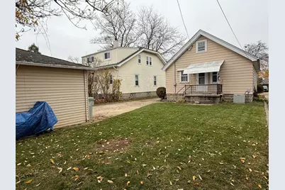 2436 N 60th St, Milwaukee, WI 53210 - Photo 9