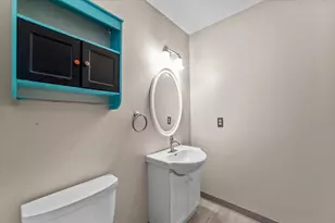 5740 Cambridge Ln, Racine, WI 53406 - Photo 11