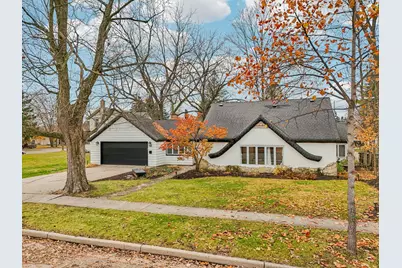 812  Center St, Lake Geneva, WI 53147 - Photo 1