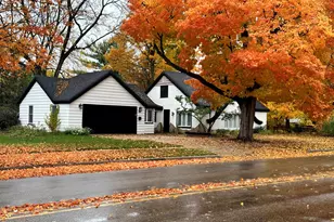 812 Center St, Lake Geneva, WI 53147 - Photo 3