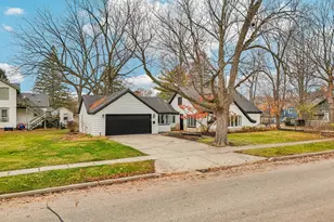 812 Center St, Lake Geneva, WI 53147 - Photo 37