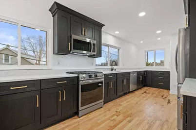 2597 S Austin St, Milwaukee, WI 53207 - Photo 15