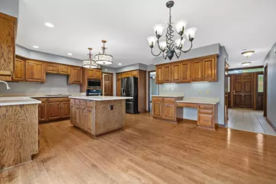 1825  Derrin Ln, Brookfield, WI 53045 - Photo 15