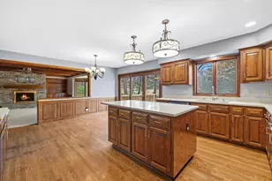 1825 Derrin Ln, Brookfield, WI 53045 - Photo 17