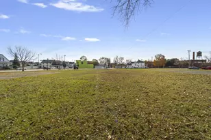 1206 De Koven Ave, Racine, WI 53403 - Photo 13