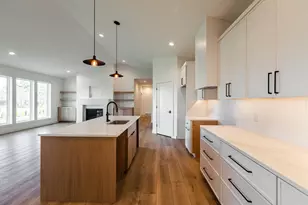 2214 Sierra Ave, Holmen, WI 54636 - Photo 13