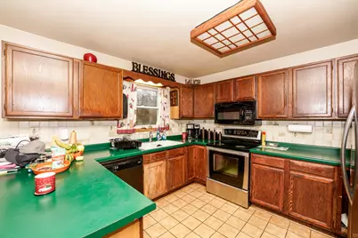 W8320  Springwood Ln, Darien, WI 53115 - Photo 5
