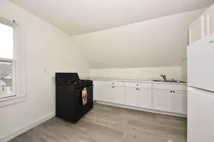 2166 S 6th St, Milwaukee, WI 53215 - Photo 11