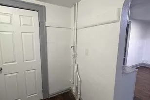 1941 S Winona Ln, Milwaukee, WI 53204 - Photo 11