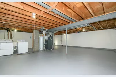 5970 S 34th St, Greenfield, WI 53221 - Photo 17