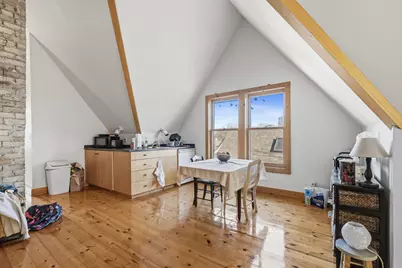 1138 E Hamilton St #1140-1140A, Milwaukee, WI 53202 - Photo 7