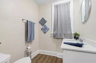 1138 E Hamilton St, Milwaukee, WI 53202 - Photo 17