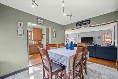 7738 W Eden Pl, Milwaukee, WI 53220 - Photo 5