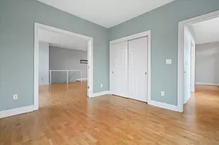 1515 N Van Buren St, Milwaukee, WI 53202 - Photo 15