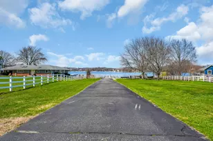 W5303 Briarwood Rd, Sugar Creek, WI 53121 - Photo 7