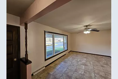 1305  Endl Blvd, Fort Atkinson, WI 53538 - Photo 11