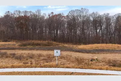 363  Sandstone St, Slinger, WI 53086 - Photo 3