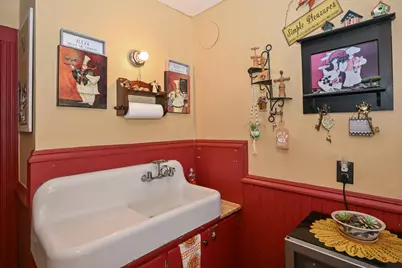 1311  Madison Ave, South Milwaukee, WI 53172 - Photo 35