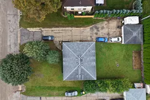 1409 N 116th St, Wauwatosa, WI 53226 - Photo 5