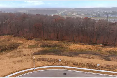 424  Sandstone St, Slinger, WI 53086 - Photo 13