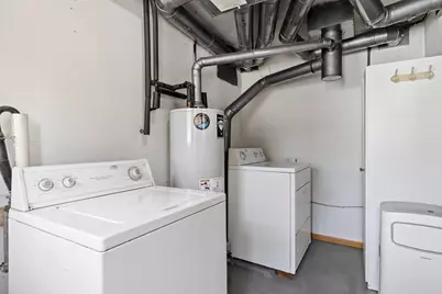 1330  Mayflower Ave, Sheboygan, WI 53083 - Photo 15