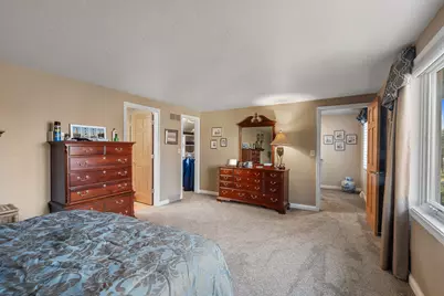 5405  Somerset Ln, Greenfield, WI 53221 - Photo 21