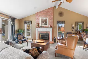 5405 Somerset Ln, Greenfield, WI 53221 - Photo 3