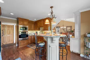 5405 Somerset Ln, Greenfield, WI 53221 - Photo 11